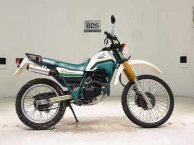 Yamaha Serow 225