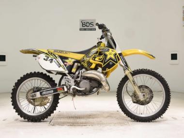 Suzuki RM125