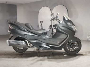 Suzuki Skywave 250s