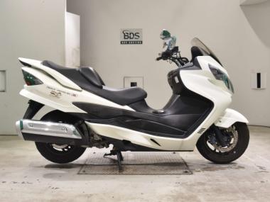Suzuki Skywave 400s