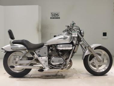 Honda Magna 250