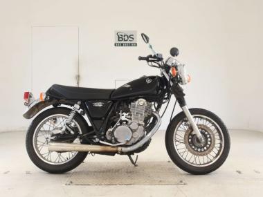 Yamaha SR400