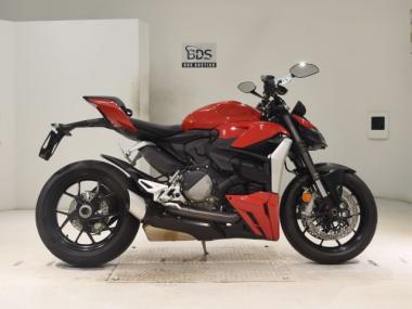 Ducati Street Fighter V2