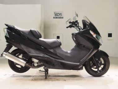 Suzuki Skywave 250s