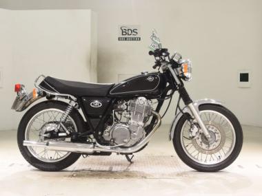 Yamaha SR400