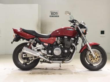Yamaha XJR1200