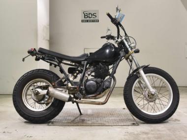 Yamaha TW200