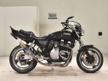 Yamaha XJR400