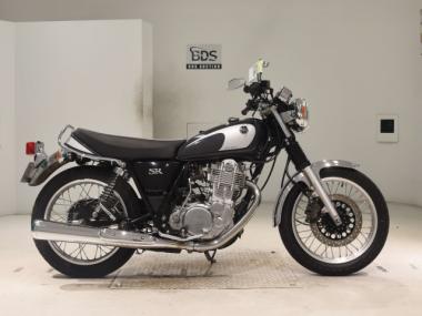 Yamaha SR400
