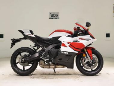 Yamaha Yzf-R9