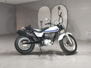 Suzuki Van Van 200