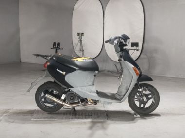Suzuki Let's4