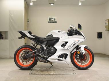 Yamaha Yzf-R7