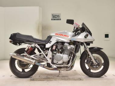 Suzuki GSX400S Katana