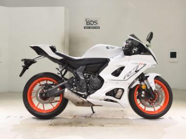 Yamaha Yzf-R7