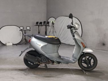 Suzuki Let's4