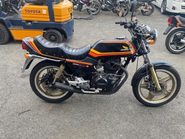 Honda CB400 Super Hawk3
