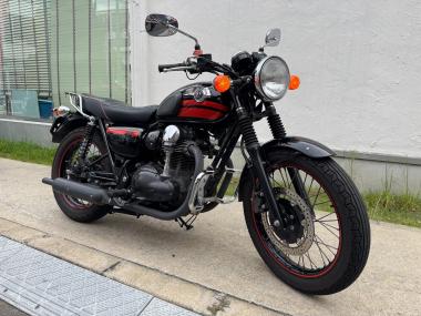 Kawasaki W800