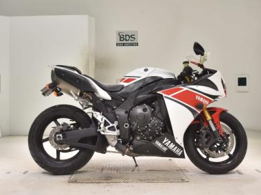 Yamaha Yzf-R1