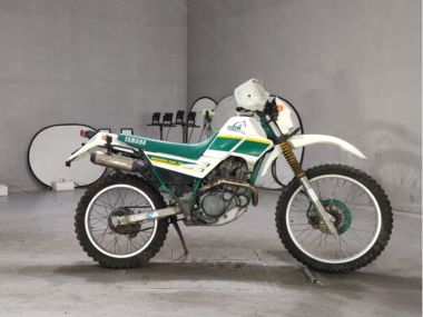 Yamaha Serow 225