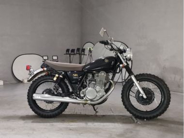 Yamaha SR400