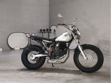 Yamaha TW200