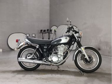 Yamaha SR400