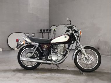 Yamaha SR400