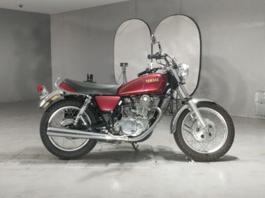 Yamaha SR400