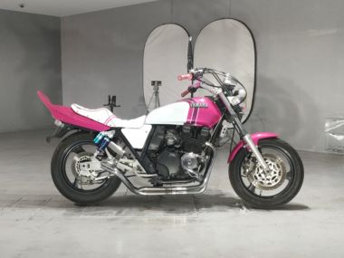 Yamaha XJR400