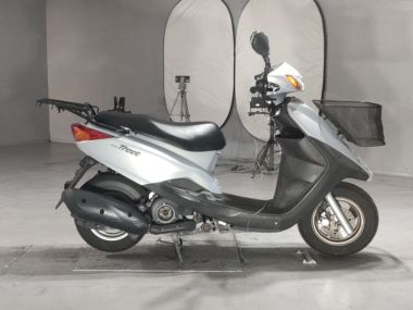 Yamaha Axis Treet