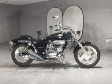 Honda Magna 250