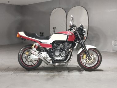 Honda CB400SFV