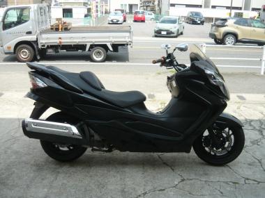 Suzuki Skywave 250s
