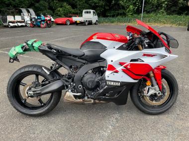 Yamaha Yzf-R9