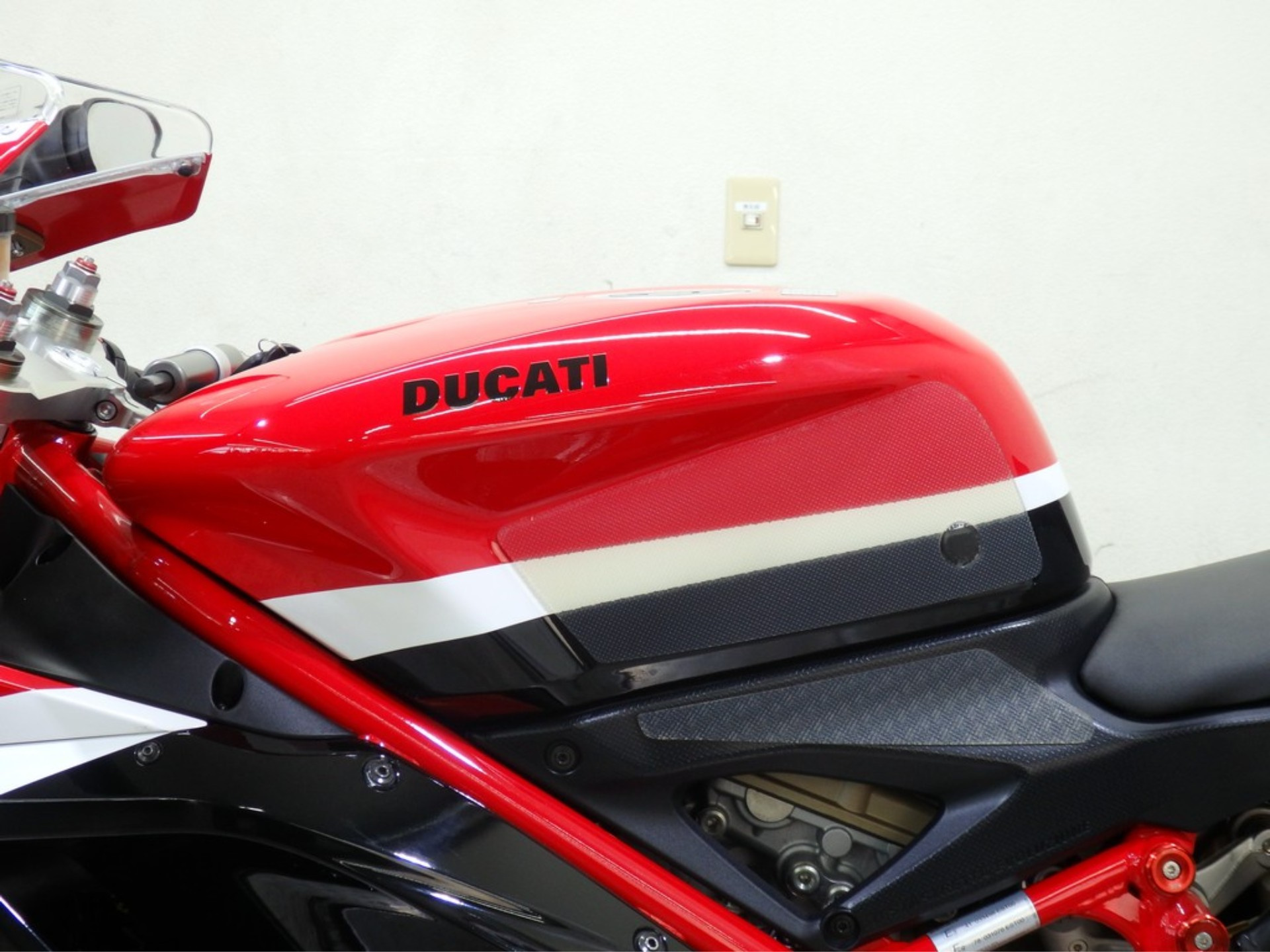 Миниатюра 12
