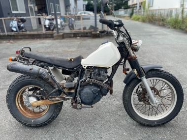 Yamaha TW200