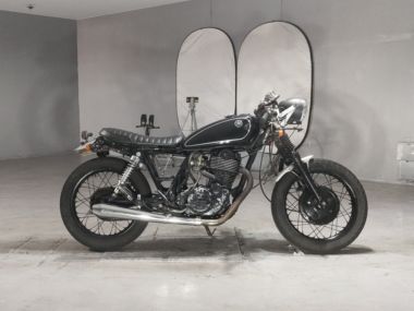 Yamaha SR400