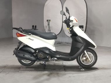 Yamaha Axis Treet