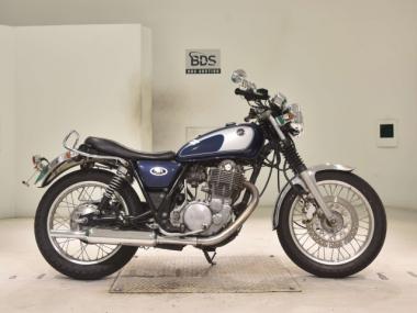 Yamaha SR400