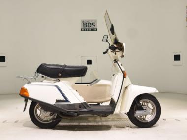 Yamaha Beluga80