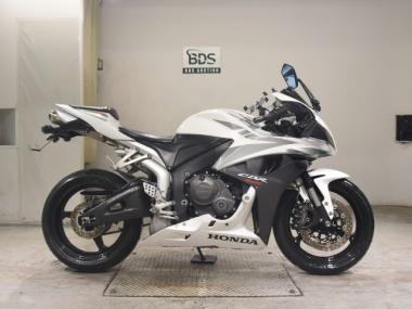 Honda CBR600R