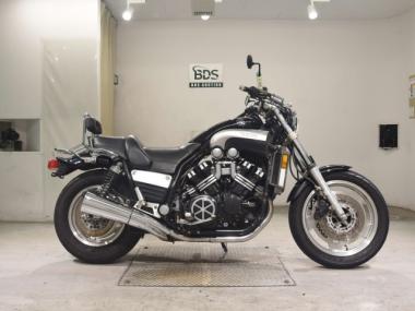 Yamaha V-MAX1200