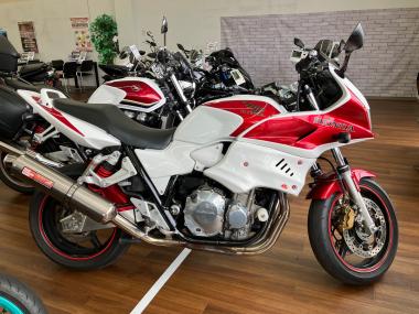 Honda CB400SFV Boldor