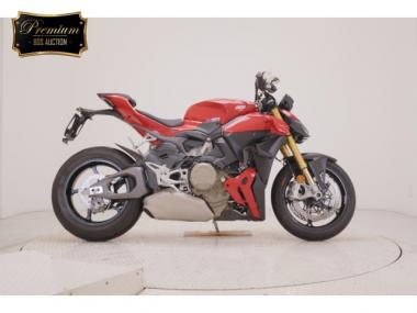 Ducati Street Fighter V4S