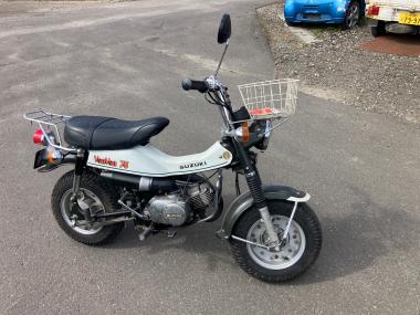 Suzuki Van VAN75