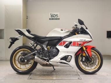 Yamaha Yzf-R7