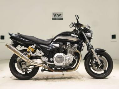 Yamaha XJR1300