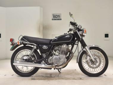 Yamaha SR400