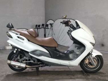 Yamaha Majesty 125